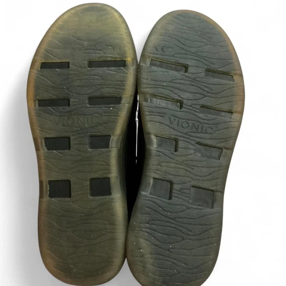 Vionic Whitley comfort‎ shoe